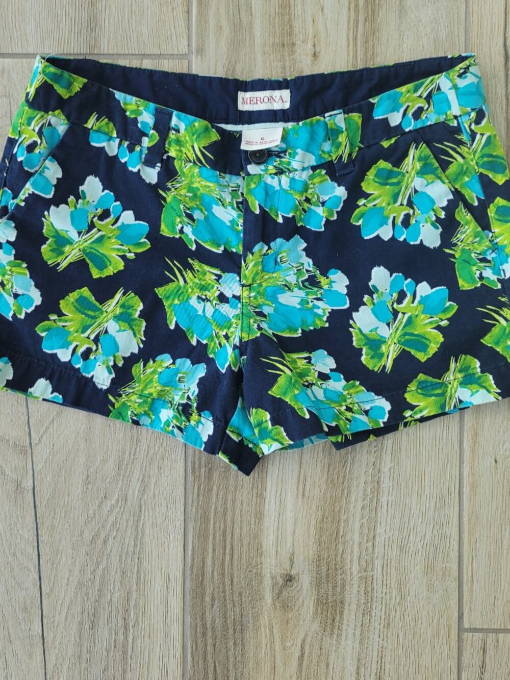 Merona Navy Blue & Teal Floral Chino Shorts – Size 6